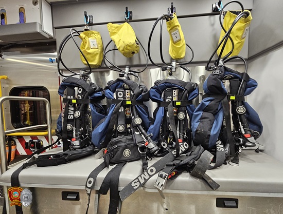 Dive 1 interior views - 2