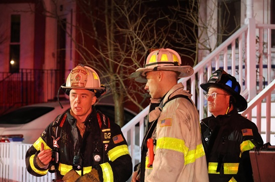 Chief officers at working fire Box 45-413 on Inman Street