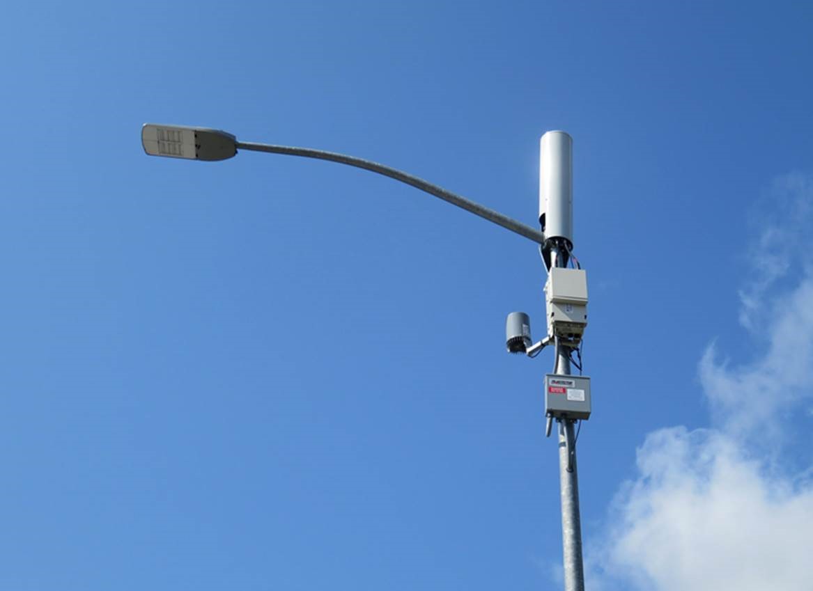 Pole and Conduit wires image