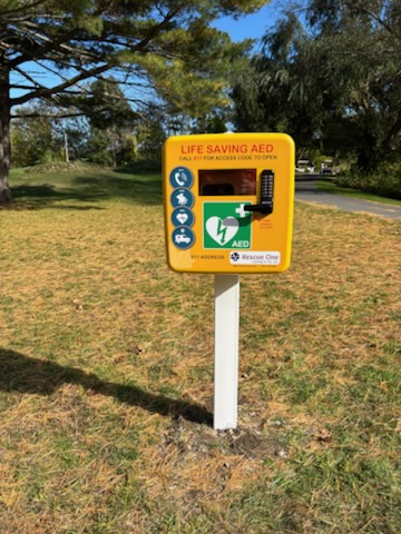 Picture of AED located at Fresh Pond Gold Course