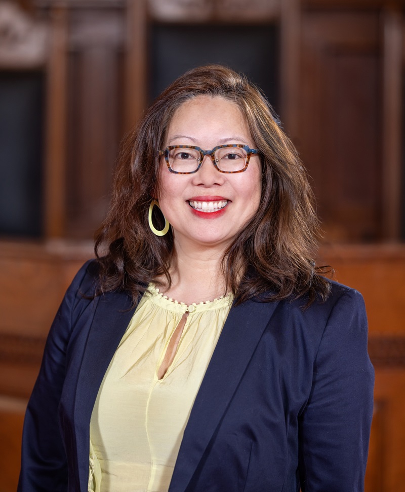 Headshot of the Director of Libraries Dr. Maria McCauley